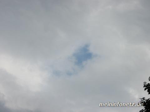 Aha! Blauer Himmel!!