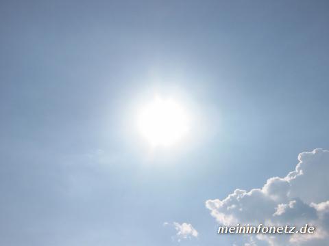 "Die Sonne scheint und es scheint das es heut so bleibt"